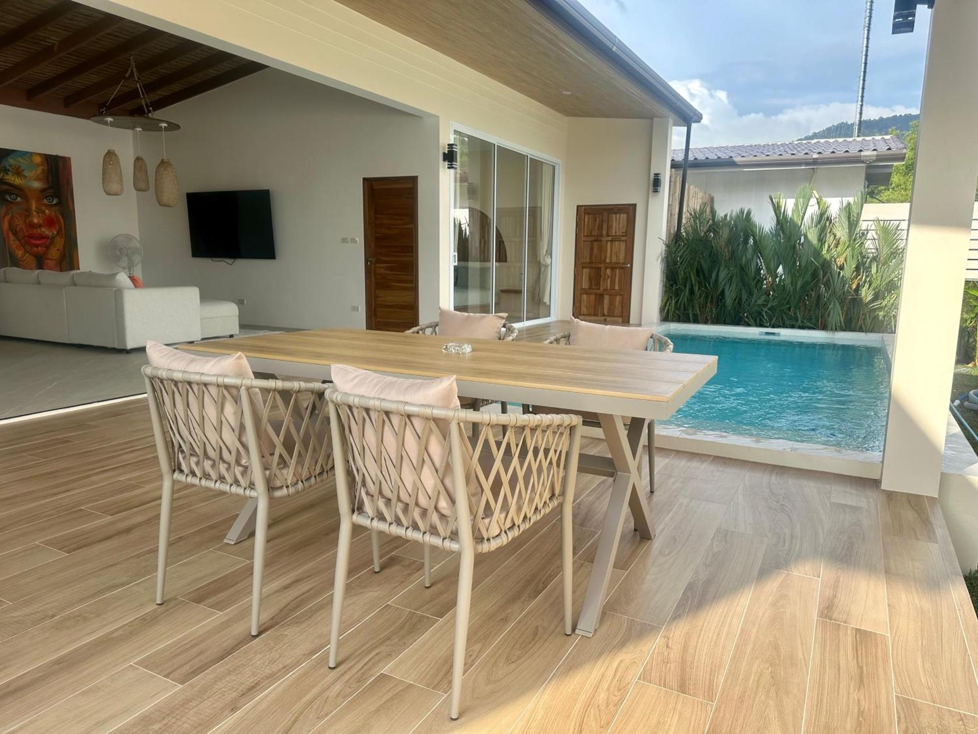 Oh'lala Two Bedroom Pool 別墅 *